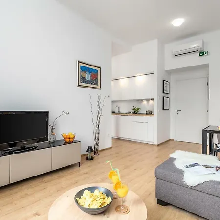 Apartman Deark Apartment