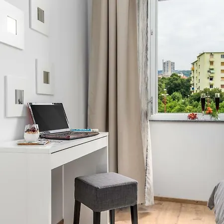 Apartman Deark Apartment *