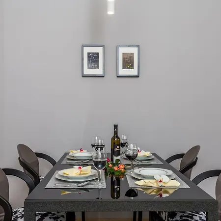 Apartment Apartman Deark